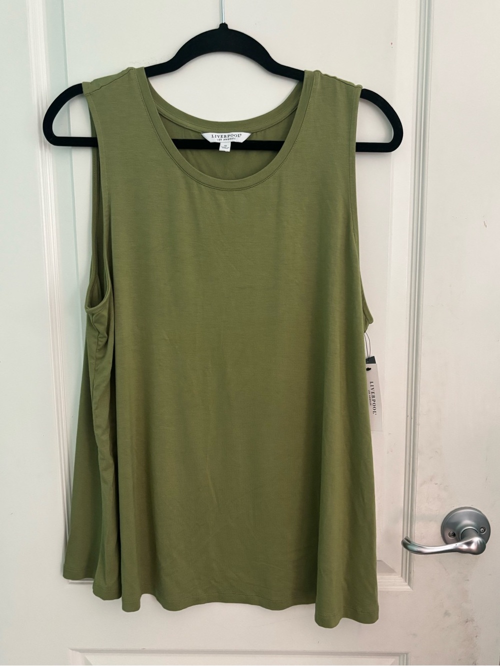 Liverpool Los Angeles Avocado Green Scoop Neck Tank Top NWT Plus Size 1X